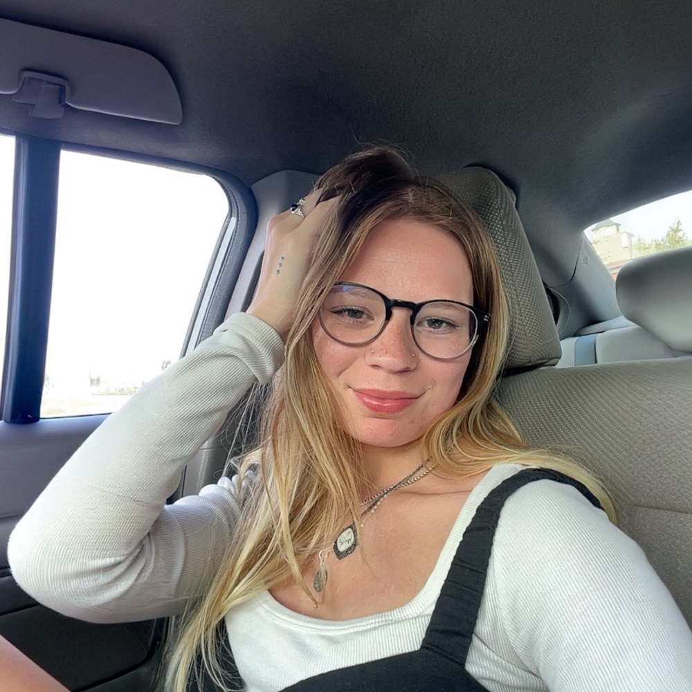 Meet your Posher, Cierra